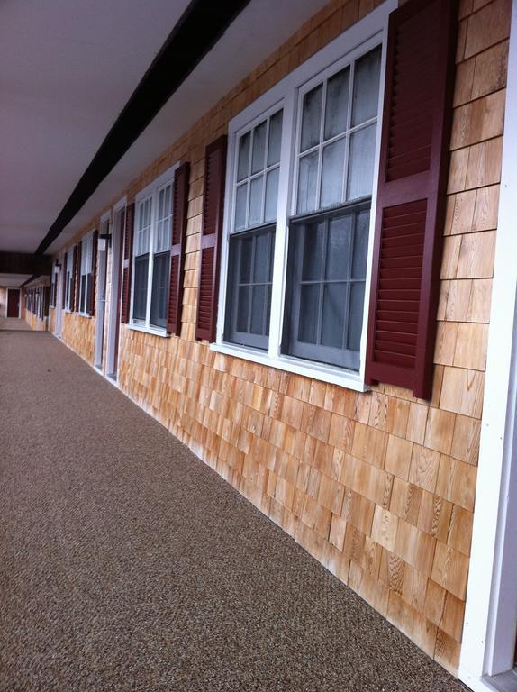 Holiday Hill Inn & Suites Dennisport Esterno foto