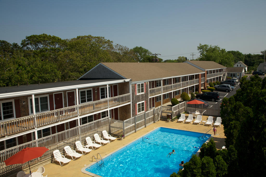 Holiday Hill Inn & Suites Dennisport Esterno foto